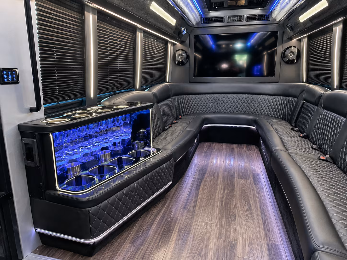 mankato quinceanera sweet 16 party bus rental