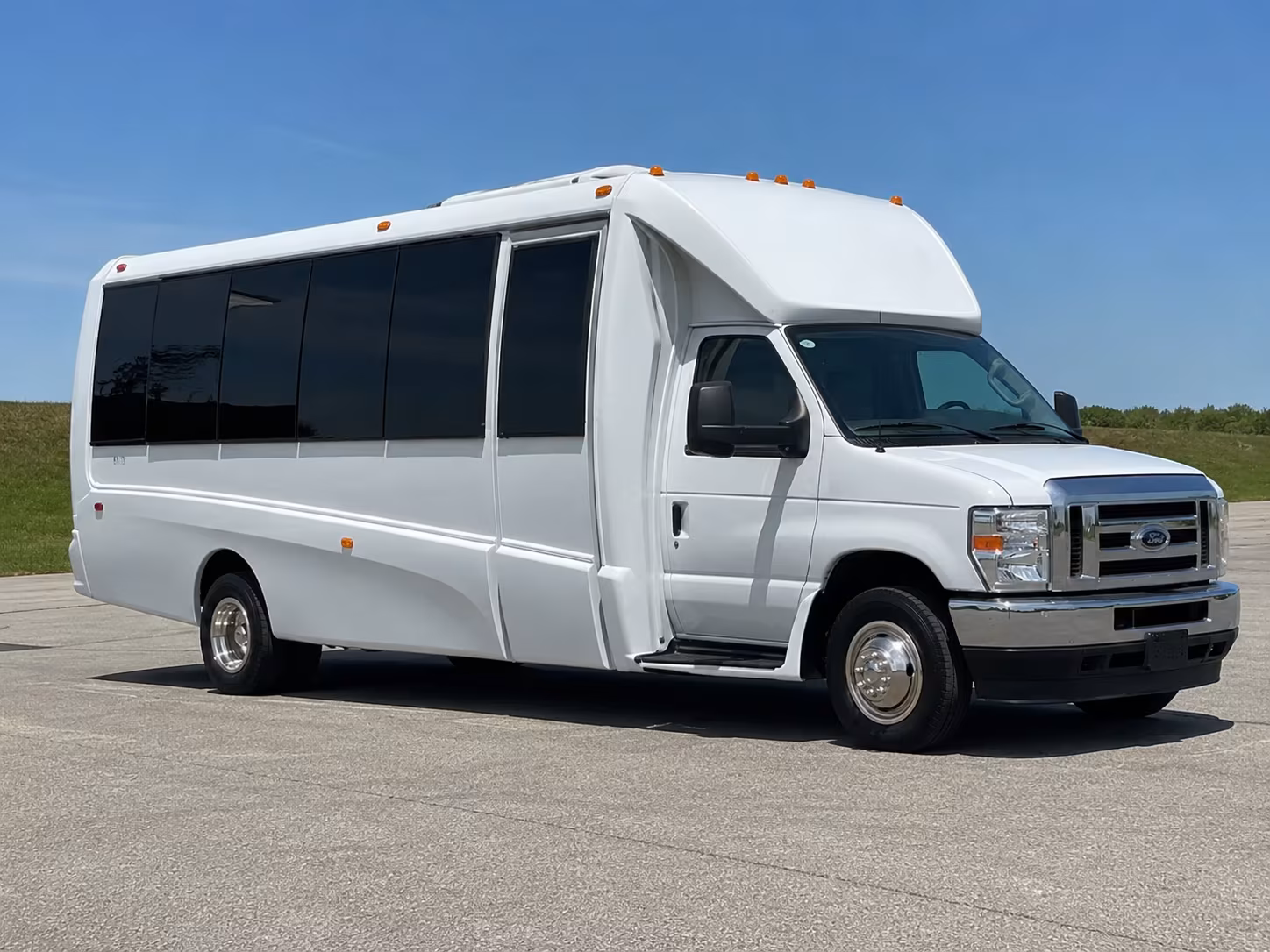 mankato sporting event party bus rental