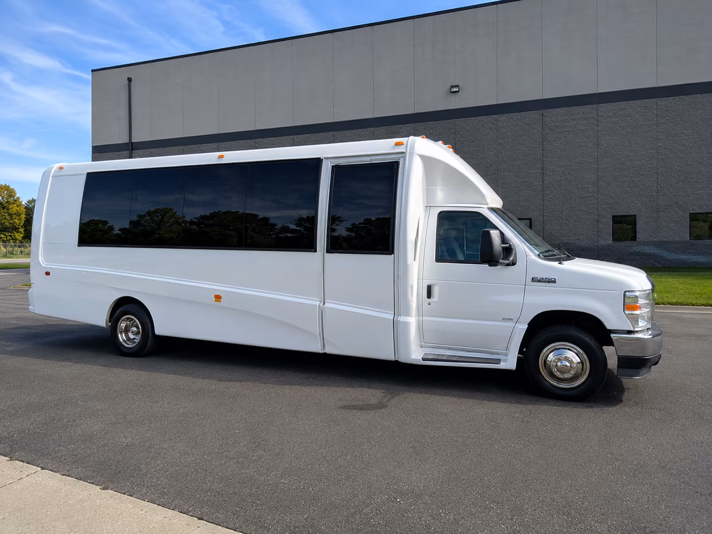 saint paul book reliable school field trip bus service in saint paul