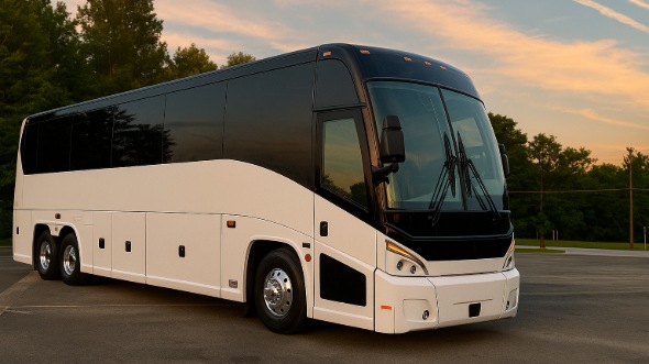 lincoln bus rentals for travel agents 